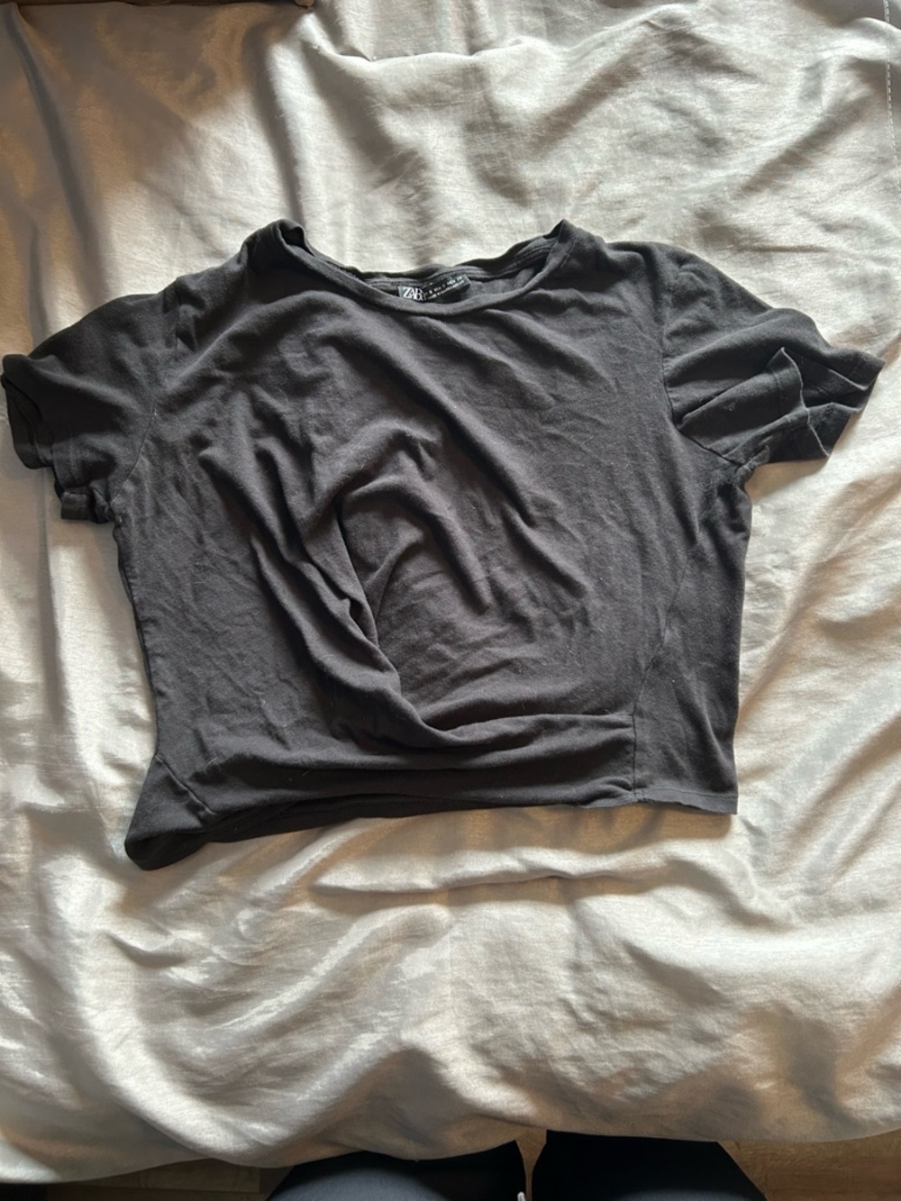 Zara Black Crewneck Short Sleeve Crop Top